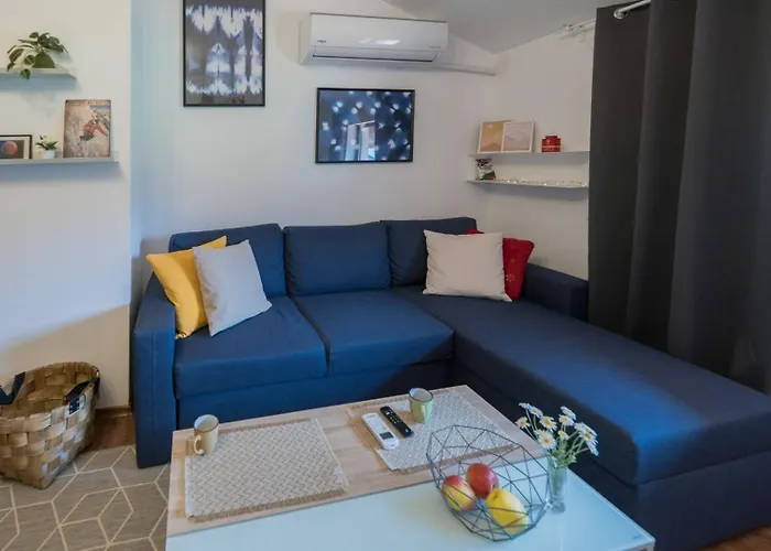 アパート Nomad バンスコ